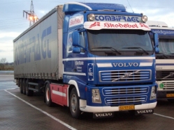 Volvo-FH12-420-Skodsbol-(Stober)-0104-1-(DK)[1]
